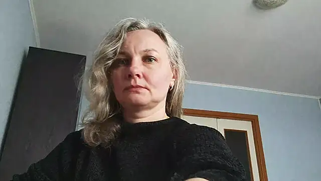 EdithManning online show from April 25, 1:52 pm