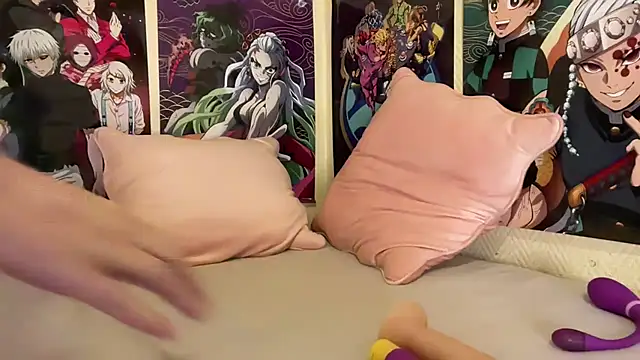 Lily-Belle online show from March 12, 7:16 pm