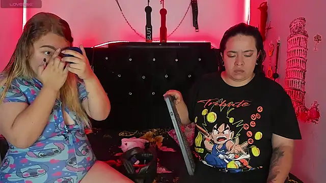 katieeandsharonn online show from April 23, 11:17 am