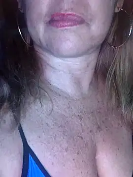 Kasandra Ho online show from February 13, 1:35 pm