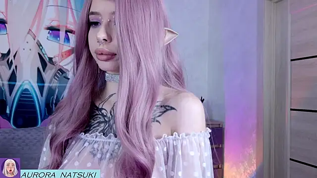 Aurora Natsuki online show from October 1, 4:45 pm