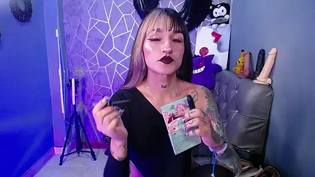 Snapshot of amelierouss chatting on September 20, 3:16 am amelierouss online show from September 20, 3:16 am