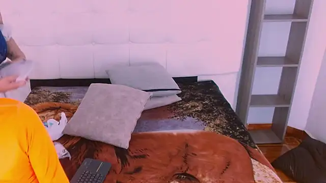 Candy and Jh0n online show from November 10, 3:23 am