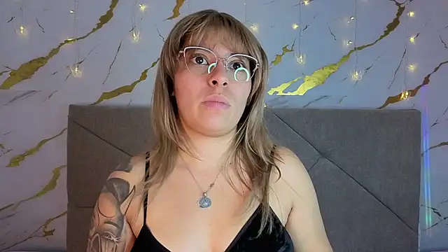 Merida Blossom  online show from September 12, 4:57 am