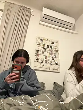 daniniescobarr online show from March 9, 2:09 pm