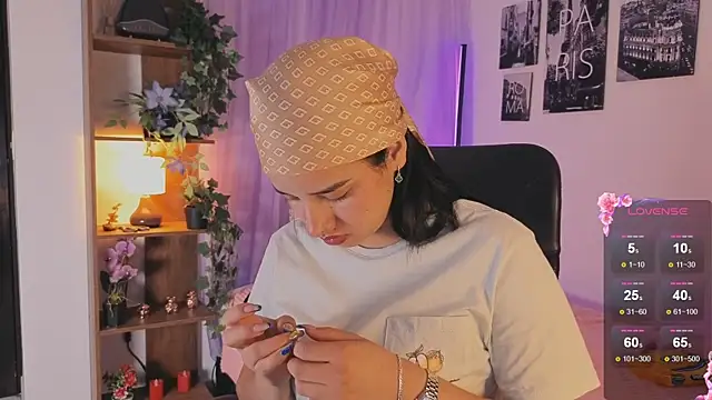 emilyrouxe online show from September 30, 4:01 pm