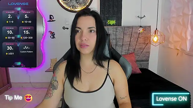 Snapshot of tatiana_sc chatting on October 17, 1:36 pm tatiana sc online show from October 17, 1:36 pm