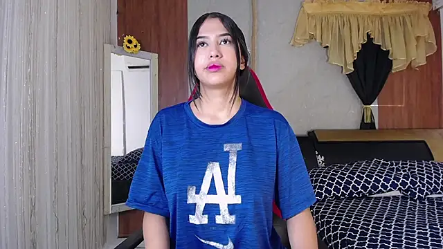 hera divine online show from February 23, 8:52 pm