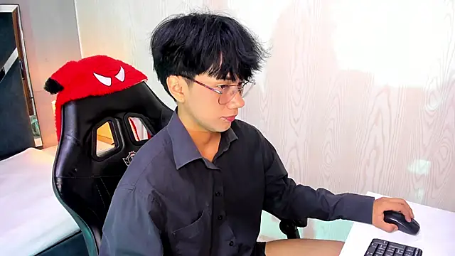 Eriol  online show from April 22, 12:02 pm