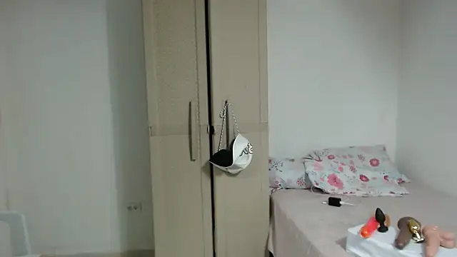 Agatha browser online show from April 21, 12:23 pm