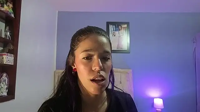 stephania t online show from April 21, 6:26 pm