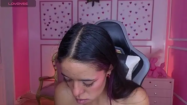 stephania t online show from November 11, 12:24 pm