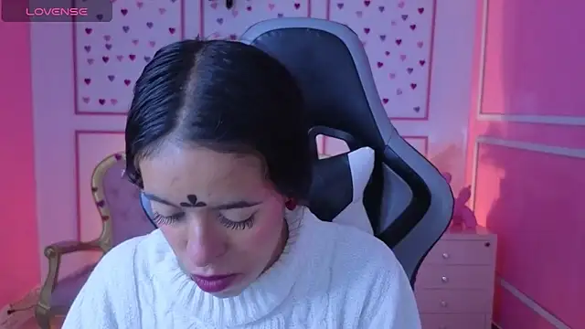 stephania t online show from October 17, 12:08 pm