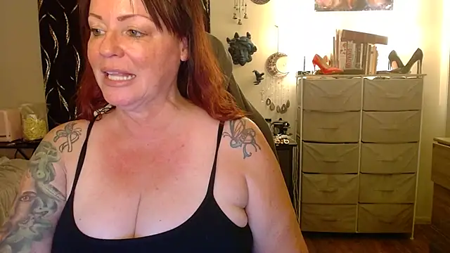 Nikkimastersgirl1091 online show from April 19, 11:51 pm