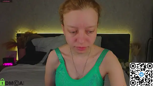 Michelle Blond online show from April 25, 1:19 am