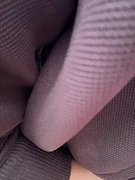 ariiel  online show from April 22, 10:07 pm