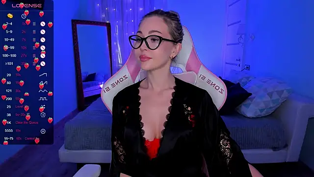 AdeleRoberts online show from October 14, 2:36 am