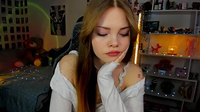 AkiraKatsu online show from January 10, 11:04 am