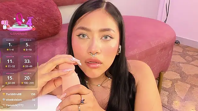 nicolle pierce online show from January 17, 4:25 pm