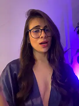 MariaIsabella8 online show from January 7, 11:41 pm