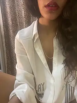 MaggieMasala online show from October 7, 2:43 pm