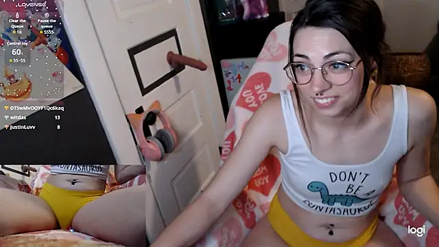 KierBearKisses online show from February 26, 4:50 pm