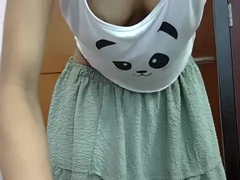 Snapshot of Cute_Alaina chatting on September 15, 3:37 am Cute Alaina online show from September 15, 3:37 am