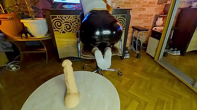 JosephinaBlack online show from March 6, 3:45 am