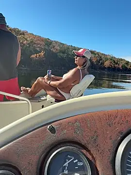 69vivian online show from November 8, 5:40 pm