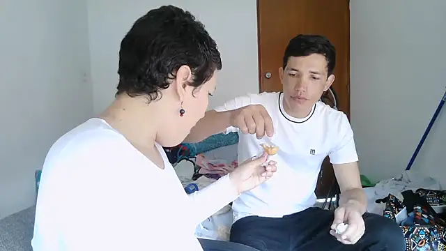 luxandracon23 online show from February 15, 3:55 pm