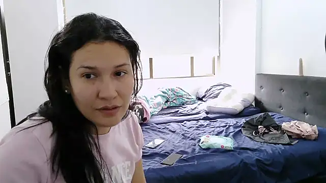 Snapshot of luxandracon23 chatting on September 27, 5:53 pm luxandracon23 online show from September 27, 5:53 pm