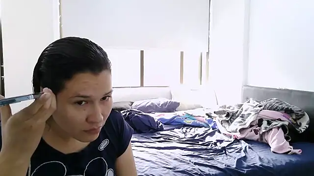 Snapshot of luxandracon23 chatting on October 6, 12:33 pm luxandracon23 online show from October 6, 12:33 pm