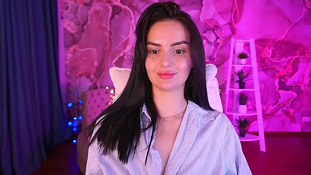 MilashaLovely online show from November 18, 7:31 am