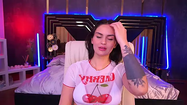 Snapshot of MilashaLovely chatting on September 25, 1:10 pm MilashaLovely online show from September 25, 1:10 pm