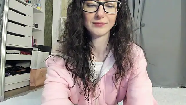 Baby Jewel online show from November 5, 11:15 am