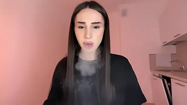 Kim Oberlin  online show from April 22, 2:03 pm