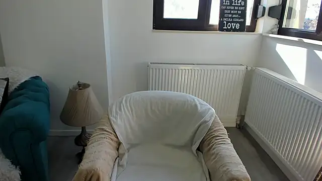 Arya Shinex online show from November 3, 8:40 am