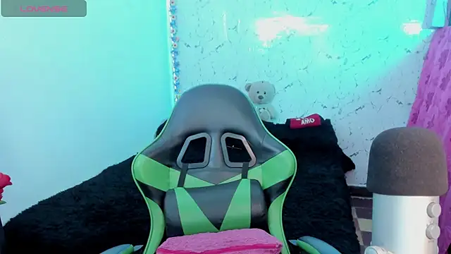 elissa iris online show from April 22, 2:52 am