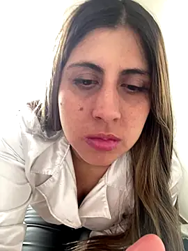 Snapshot of girl_anni chatting on October 7, 6:23 pm girl anni online show from October 7, 6:23 pm