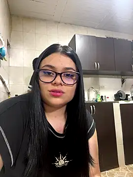 Snapshot of alissonfernandez_ chatting on September 28, 1:12 am alissonfernandez online show from September 28, 1:12 am