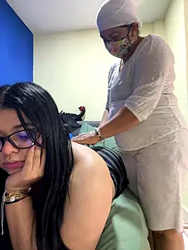 Snapshot of alissonfernandez_ chatting on October 12, 1:19 am alissonfernandez online show from October 12, 1:19 am