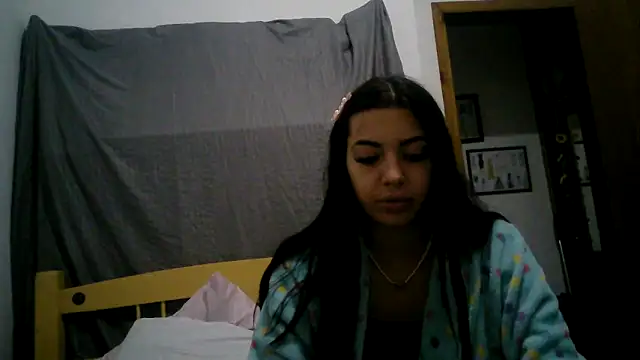 Snapshot of isabella048 chatting on September 22, 8:07 pm isabella048 online show from September 22, 8:07 pm