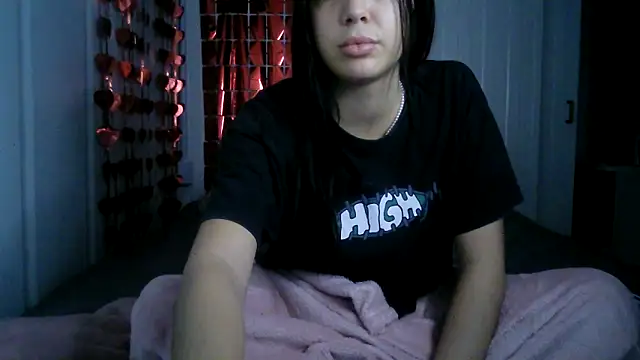 Snapshot of isabella048 chatting on October 10, 11:09 pm isabella048 online show from October 10, 11:09 pm