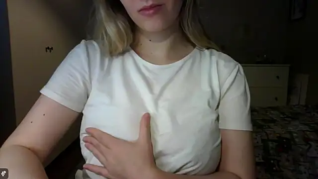 Snapshot of ROSIEx_sweet chatting on October 6, 7:03 am ROSIEx sweet online show from October 6, 7:03 am