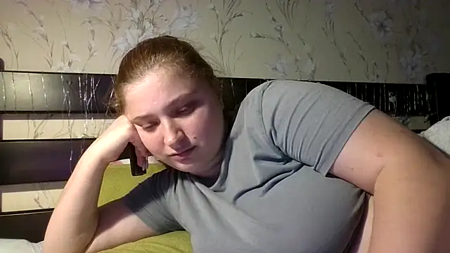 kila lo online show from April 23, 5:04 pm