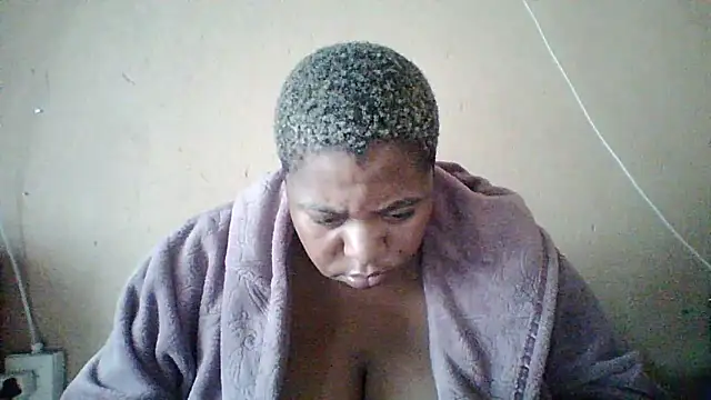 bustyboobs6 online show from March 7, 6:53 am