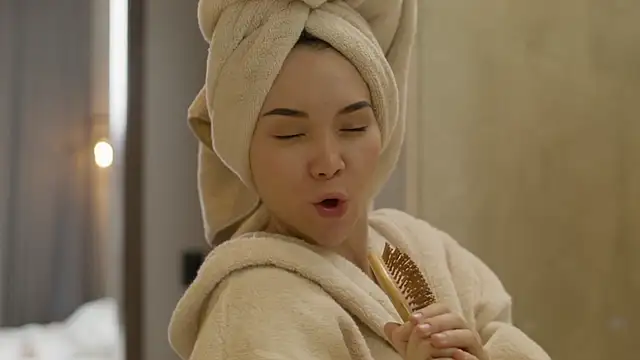 awesome anna online show from April 27, 10:45 am