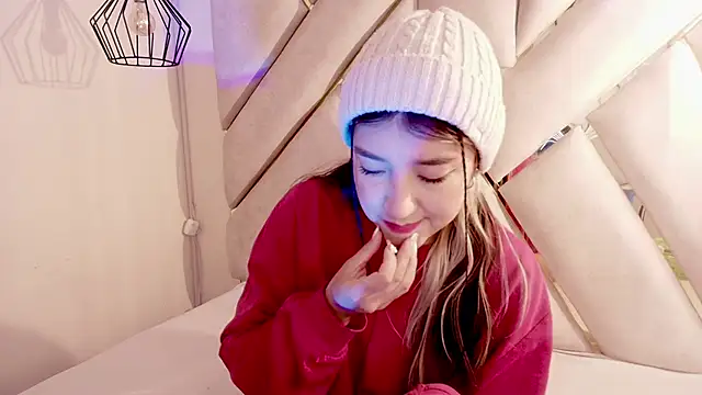 Dahian Dmour online show from December 4, 12:29 pm