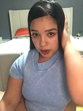 Snapshot of Julieta_333 chatting on September 13, 12:40 am Julieta 333 online show from September 13, 12:40 am