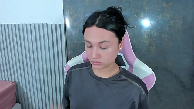 lana boomer online show from December 2, 8:33 pm